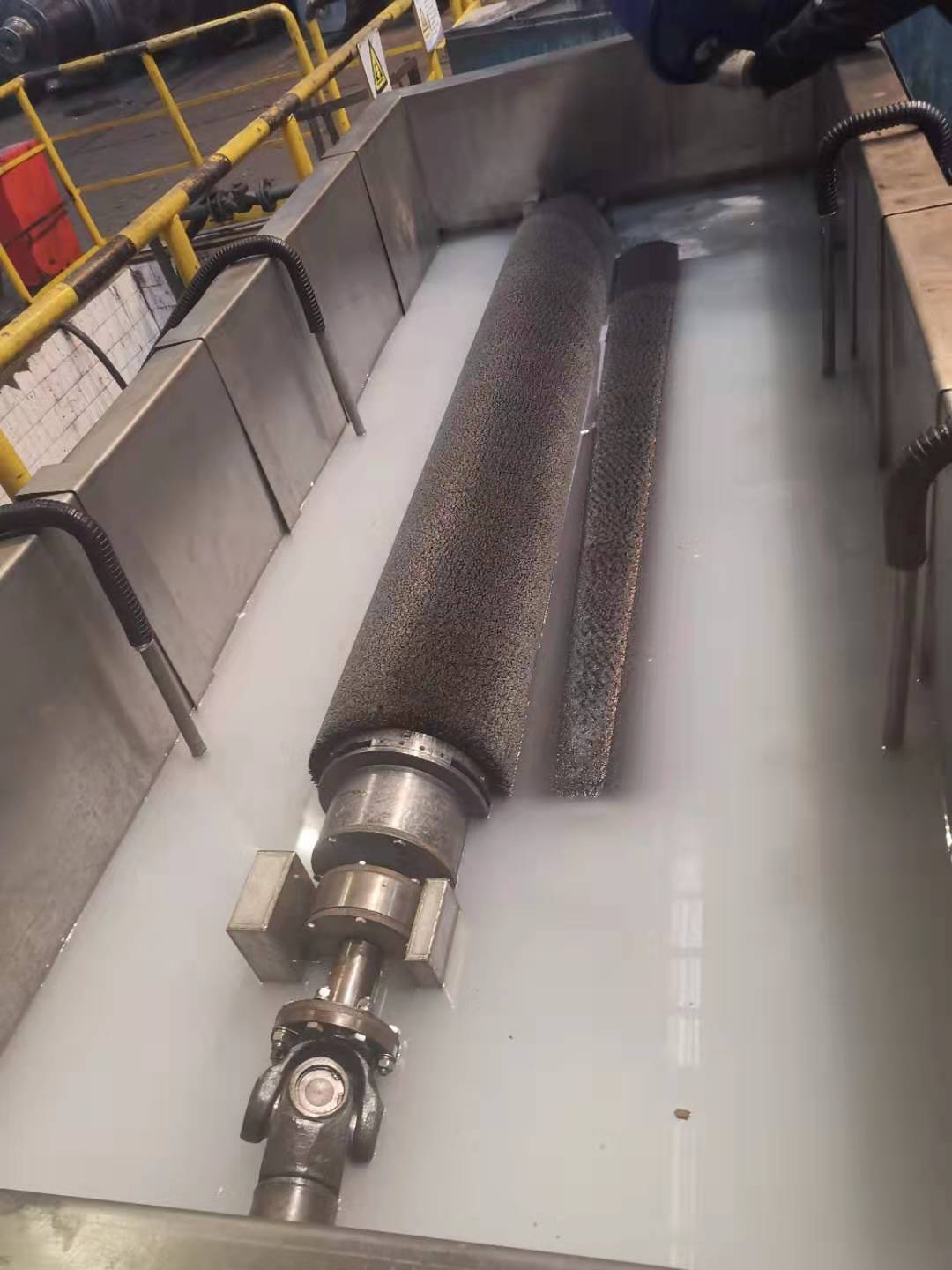 恭喜中鋁西南鋁冷連軋板帶有限公司簽約鄭州亨亞超聲波機(jī)械設(shè)備有限公司